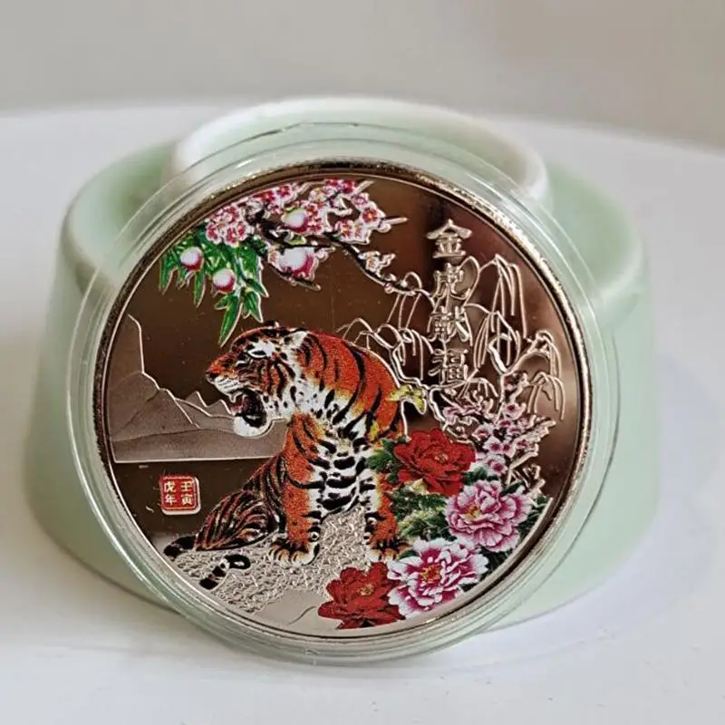 2022 Chinese New Year Tiger Commemorative Coins Literary Colorful Crafts Colorful Commemorative Coins Collect Coin Small Gifts
2022 Chinese New Year Tiger Commemorative Coins Literary Colorful Crafts Colorful Commemorative Coins Collect Coin Small Gifts