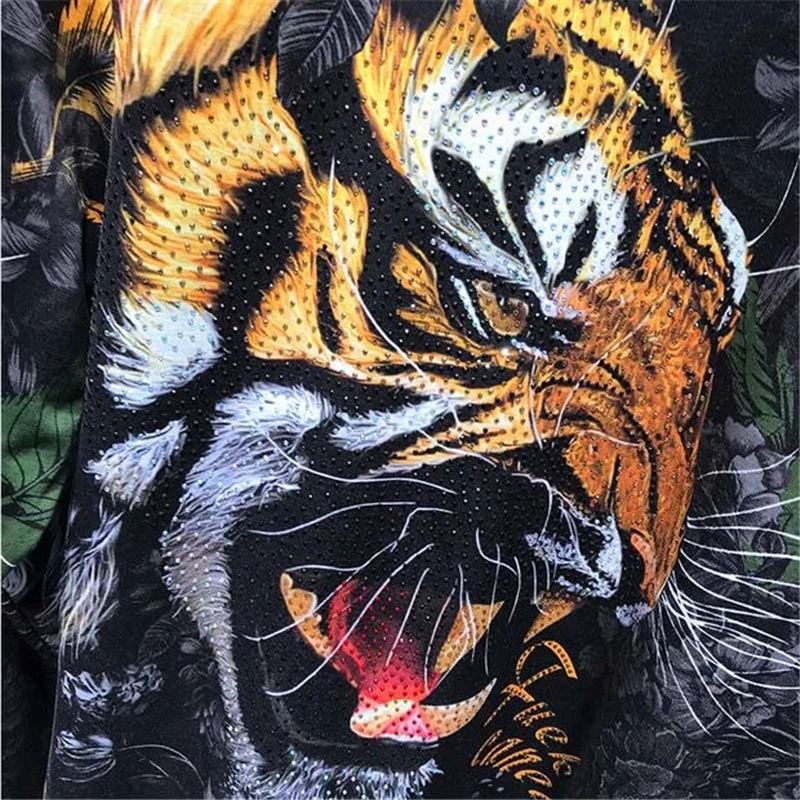 Men's hoodie sleeves rhinestones sweatshirts fashion tiger hoodies casual tops are on sale
Men's hoodie sleeves rhinestones sweatshirts fashion tiger hoodies casual tops are on sale