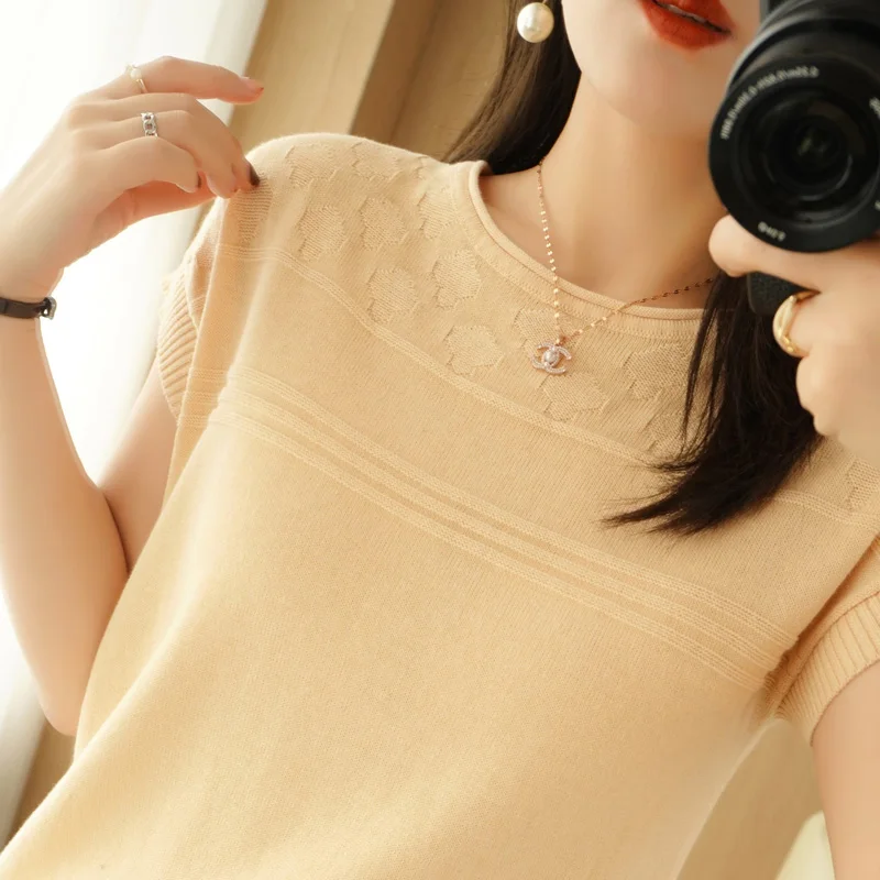 2021 new style pure cotton T-shirt casual knitted short-sleeved women's solid color round neck top T-shirt women's pullover
2021 new style pure cotton T-shirt casual knitted short-sleeved women's solid color round neck top T-shirt women's pullover