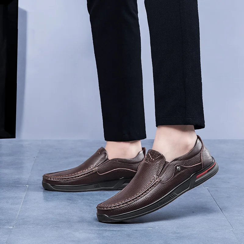 2020 New Men Shoes Casual Breathable Casual Leather Shoes Spring For Men Man Zapatos Hombre Shoe Mens Fashion Sneakers Sport
2020 New Men Shoes Casual Breathable Casual Leather Shoes Spring For Men Man Zapatos Hombre Shoe Mens Fashion Sneakers Sport