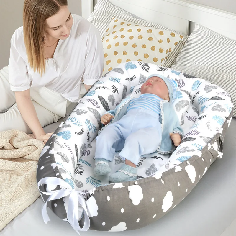 88*53CM Baby Nest Bed Portable Baby Recliner Travel Bed Baby Cradle Cotton Girl Boy Universal Nursery Crib Safe and Durable
88*53CM Baby Nest Bed Portable Baby Recliner Travel Bed Baby Cradle Cotton Girl Boy Universal Nursery Crib Safe and Durable