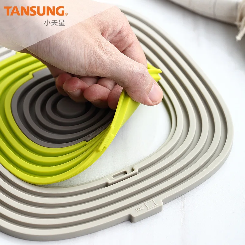 Creative non-slip silicone coaster high temperature resistant silicone heat insulation pad
Creative non-slip silicone coaster high temperature resistant silicone heat insulation pad