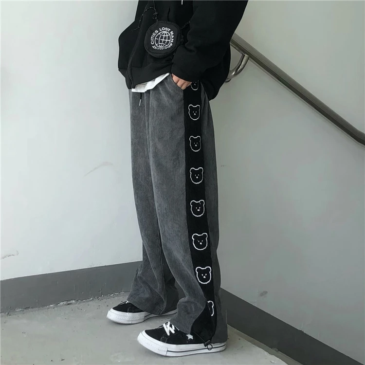for Women 2021spring New Bf Hong Kong Style Bear Embroidery Stitching Corduroy Straight Loose Wide-Leg Pants Fashion 
for Women 2021spring New Bf Hong Kong Style Bear Embroidery Stitching Corduroy Straight Loose Wide-Leg Pants Fashion