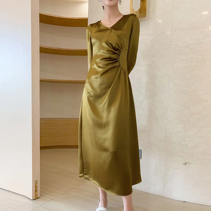 Slim Waist Silk Satin Acetate V-neck Women Office Elegant Luxury Soft Fall Properly Ladies Party Dress Three Quarter Sleeves
Slim Waist Silk Satin Acetate V-neck Women Office Elegant Luxury Soft Fall Properly Ladies Party Dress Three Quarter Sleeves