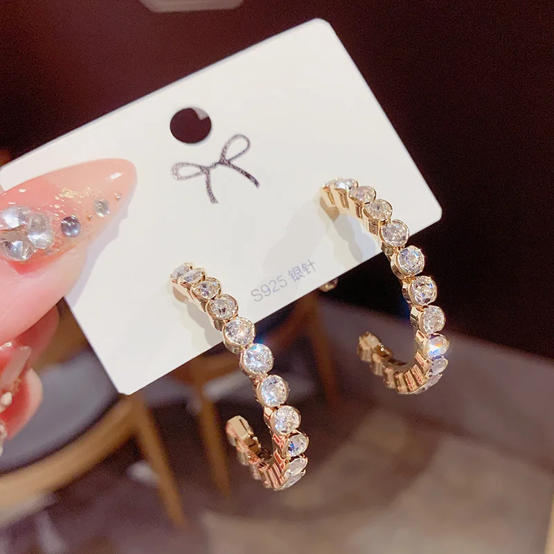 2021 New Big Circle Round Hoop Earrings for Women's Fashion Statement Golden Punk Charm Earrings Party Jewelry Gift
2021 New Big Circle Round Hoop Earrings for Women's Fashion Statement Golden Punk Charm Earrings Party Jewelry Gift