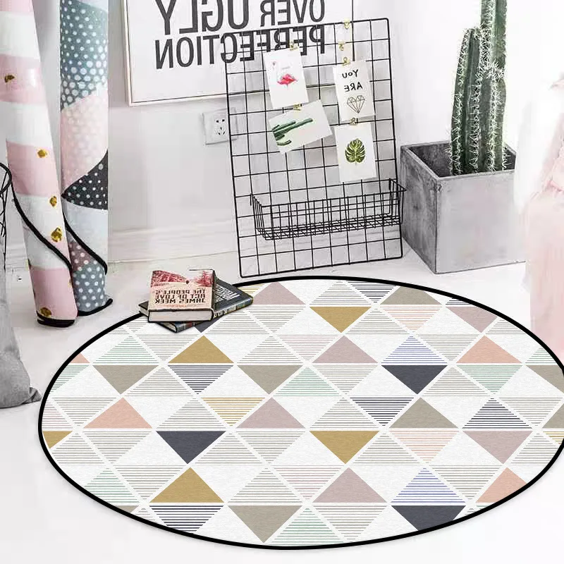Modern Nordic minimalist black-and-white yellow triangle stripes stitched living room bedroom round floor mat carpet
Modern Nordic minimalist black-and-white yellow triangle stripes stitched living room bedroom round floor mat carpet