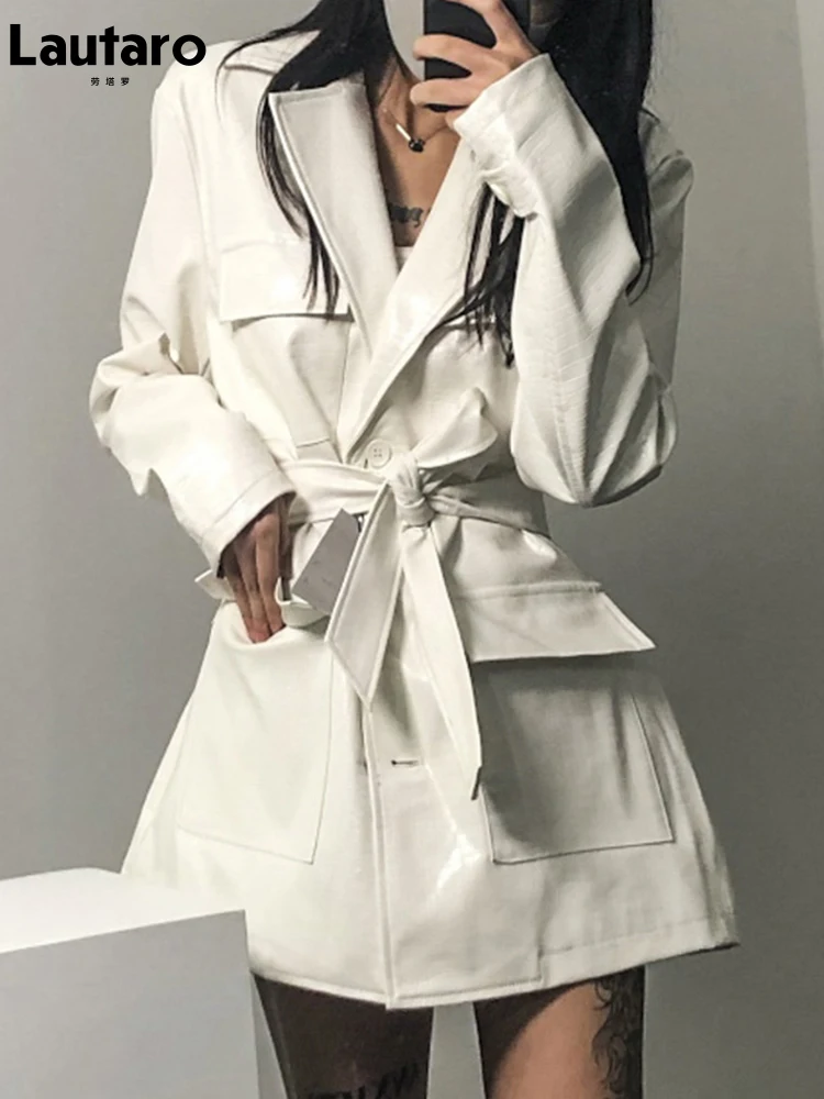 Lautaro Spring Autumn Shiny Black White Crocodile Texture Leather Cargo Jacket Women Many Pockets Long Sleeve Belt Loose Fashion
Lautaro Spring Autumn Shiny Black White Crocodile Texture Leather Cargo Jacket Women Many Pockets Long Sleeve Belt Loose Fashion