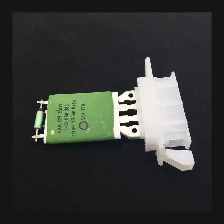 For Volkswagen Touran Tiguan Passat Sagitar / Skoda Octavia / Superb Manual Air Conditioning Blower Resistor 1pcs
For Volkswagen Touran Tiguan Passat Sagitar / Skoda Octavia / Superb Manual Air Conditioning Blower Resistor 1pcs