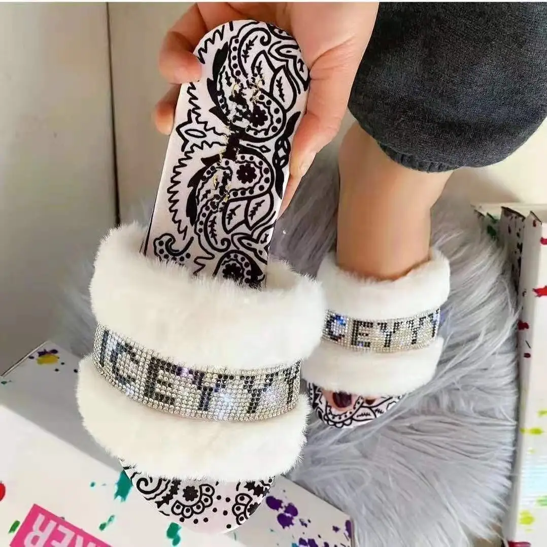 Womens Slippers Fashion Indoor Rhinestone Letters Women Open Toe Flat Warm Winter Slipper Home Indoor Bedroom Non-Slip Shoes
Womens Slippers Fashion Indoor Rhinestone Letters Women Open Toe Flat Warm Winter Slipper Home Indoor Bedroom Non-Slip Shoes