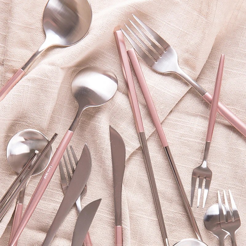 24Pcs/set Pink Cutlery Set Stainless Steel Dinnerware Tableware Silverware Sets Party Dinner Knife and Fork Drop Shipping
24Pcs/set Pink Cutlery Set Stainless Steel Dinnerware Tableware Silverware Sets Party Dinner Knife and Fork Drop Shipping