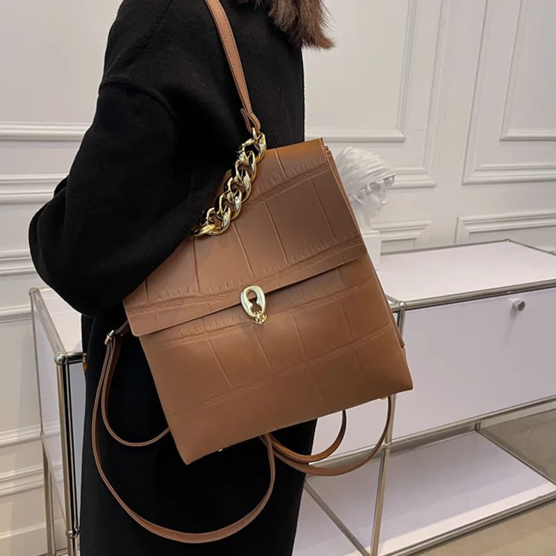 Retro Women Backpack Large Capacity Travel Handbag 2022 New Chain Solid Color Shoulder Bag For Ladies
Retro Women Backpack Large Capacity Travel Handbag 2022 New Chain Solid Color Shoulder Bag For Ladies