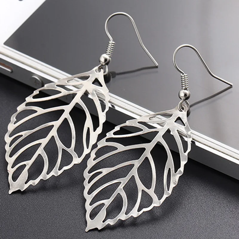 Stylish Design Female Large Leaf Shape Silver Plated Ear Hooks Earrings Simple Party Jewelry Dangle Earrings Jewelry Decor New
Stylish Design Female Large Leaf Shape Silver Plated Ear Hooks Earrings Simple Party Jewelry Dangle Earrings Jewelry Decor New