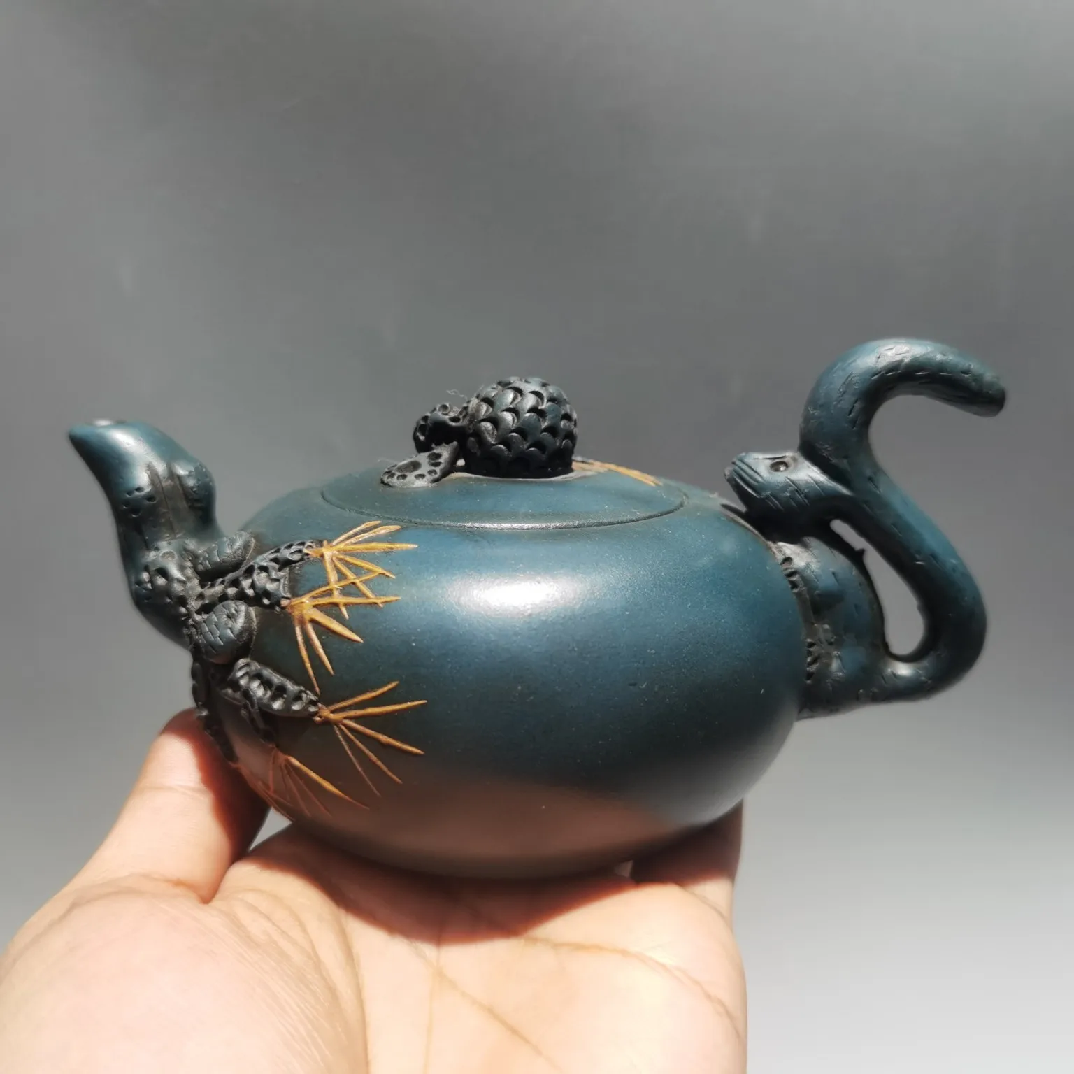Фарфоровая керамика Yixing Zisha, ручная работа, белка, чайник для фруктов, чайник, офисный чайник из зеленой глины, 6 дюймов
Фарфоровая керамика Yixing Zisha, ручная работа, белка, чайник для фруктов, чайник, офисный чайник из зеленой глины, 6 дюймов