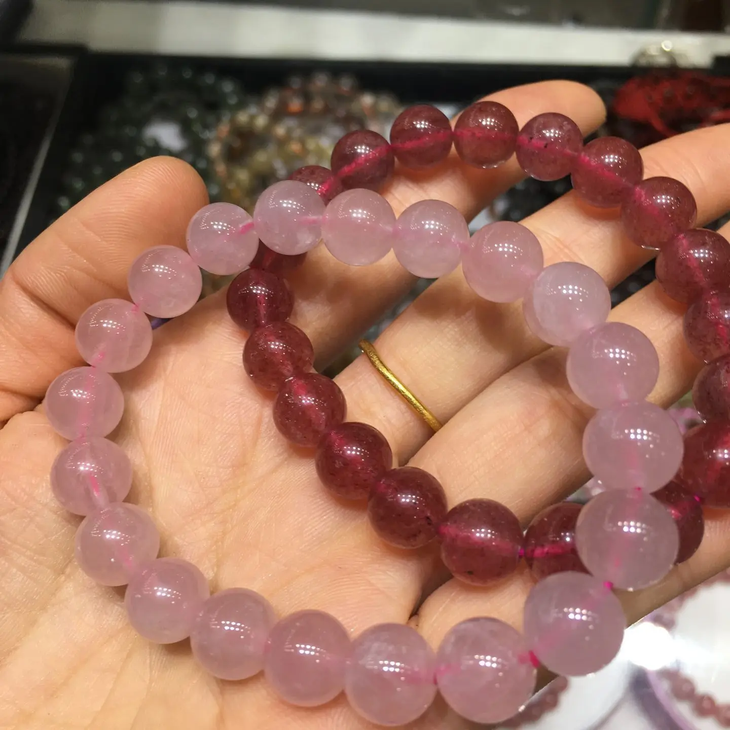 10mm Pink Rose and Strawberry crystal Powder crystal Quartz Streche Bracelet Elastic Cord Pulserase Beads Lovers woman Gift
10mm Pink Rose and Strawberry crystal Powder crystal Quartz Streche Bracelet Elastic Cord Pulserase Beads Lovers woman Gift