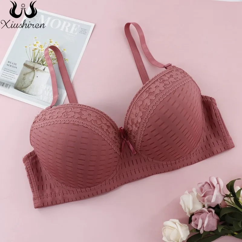 Xiushiren Plus Size Women Bra 42-48 C D E Cup Underwear No-padding Brassiere Comfort Female Lingerie with Convertible Straps
Xiushiren Plus Size Women Bra 42-48 C D E Cup Underwear No-padding Brassiere Comfort Female Lingerie with Convertible Straps