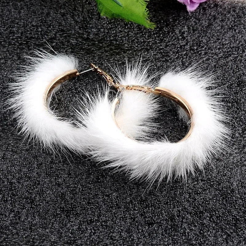 2021 Autumn Winter Hoop Earrings Artificial Fur Geometric Earrings Dangle Wholesale Earings Fashion Jewelry Boucle Oreille Femme
2021 Autumn Winter Hoop Earrings Artificial Fur Geometric Earrings Dangle Wholesale Earings Fashion Jewelry Boucle Oreille Femme