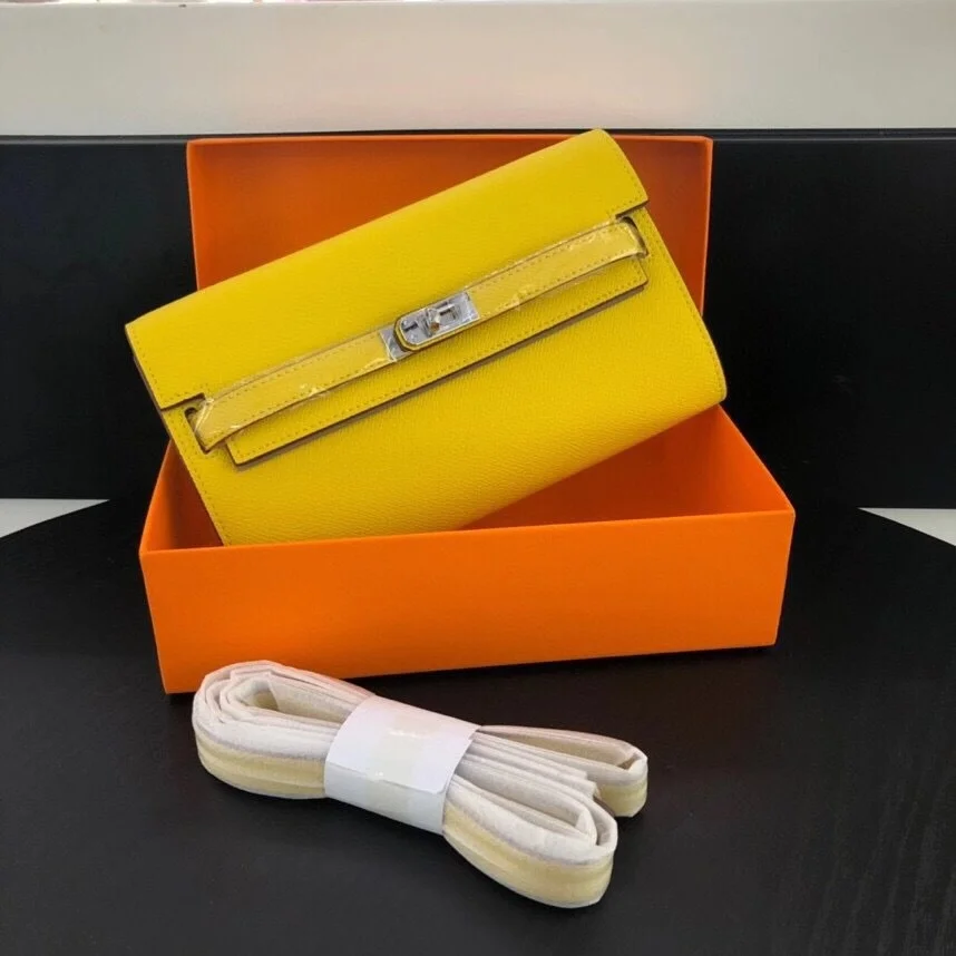 2021 new palm pattern leather wallet with one shoulder slanting across women's wallet and large capacity Kelly Wallet
2021 new palm pattern leather wallet with one shoulder slanting across women's wallet and large capacity Kelly Wallet