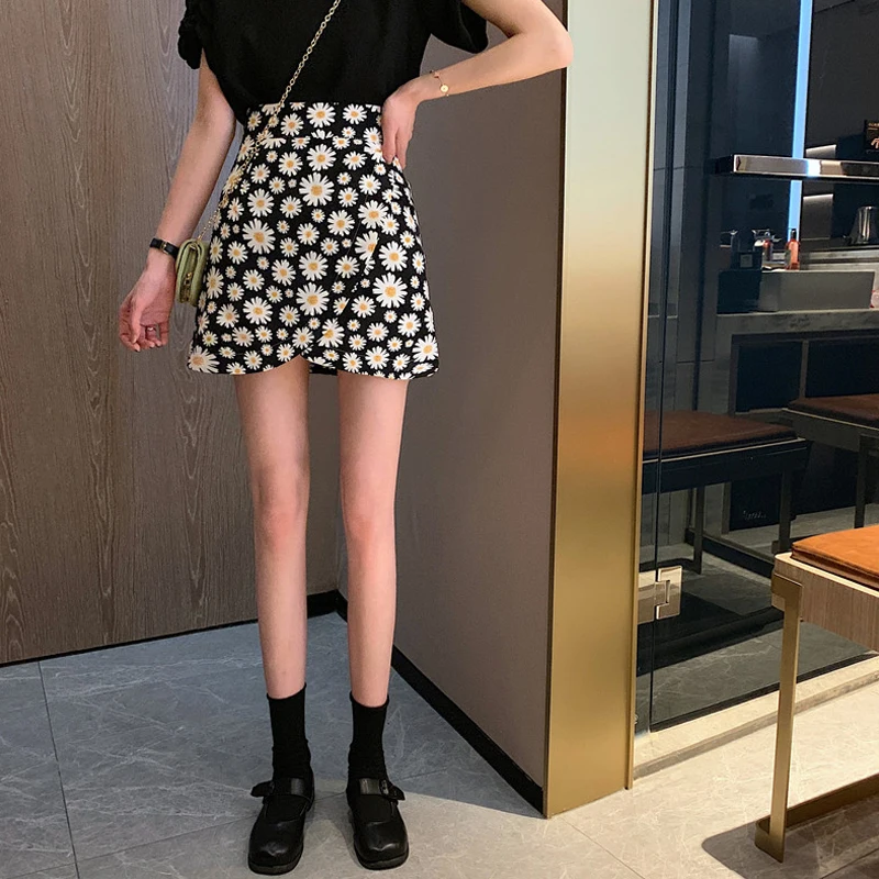 High Waist Mini Skirts Women Casual Vintage Female Skirt New Summer A-Line Ladies Girl Short Skirts Streetwear Women's Skirt
High Waist Mini Skirts Women Casual Vintage Female Skirt New Summer A-Line Ladies Girl Short Skirts Streetwear Women's Skirt