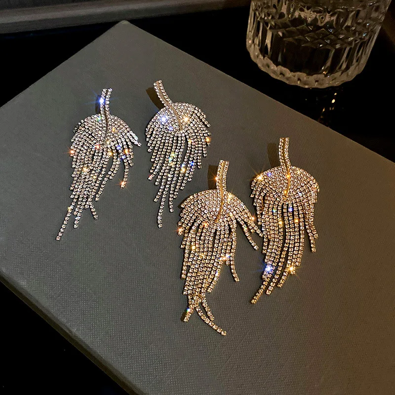 2021 Korean New Exquisite Leaf Tassel Earrings Fashion Temperament Versatile Earrings Elegant Women's Jewelry
2021 Korean New Exquisite Leaf Tassel Earrings Fashion Temperament Versatile Earrings Elegant Women's Jewelry