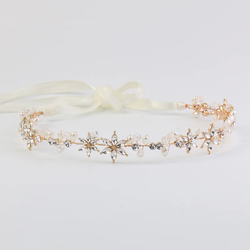 Elegant Korean Women Golden Pearl Crystal Headband Hair Accessories Tiara Bride Wedding Headdress with Hairband Hair Jewelry
Elegant Korean Women Golden Pearl Crystal Headband Hair Accessories Tiara Bride Wedding Headdress with Hairband Hair Jewelry