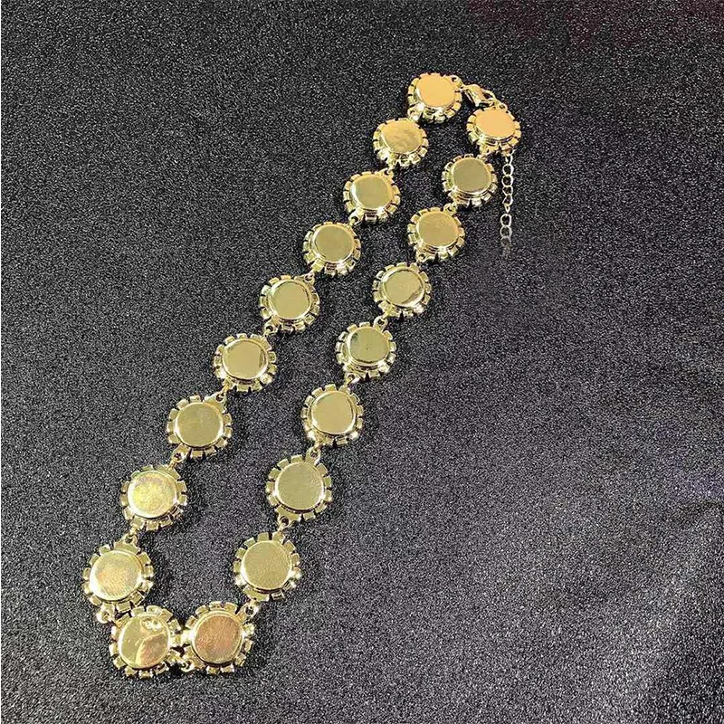 Fashion Swa New Retro Color Exquisite Crystal Necklace Charming Retro Round Decoration Ladies Luxury Romantic Jewelry Gift
Fashion Swa New Retro Color Exquisite Crystal Necklace Charming Retro Round Decoration Ladies Luxury Romantic Jewelry Gift