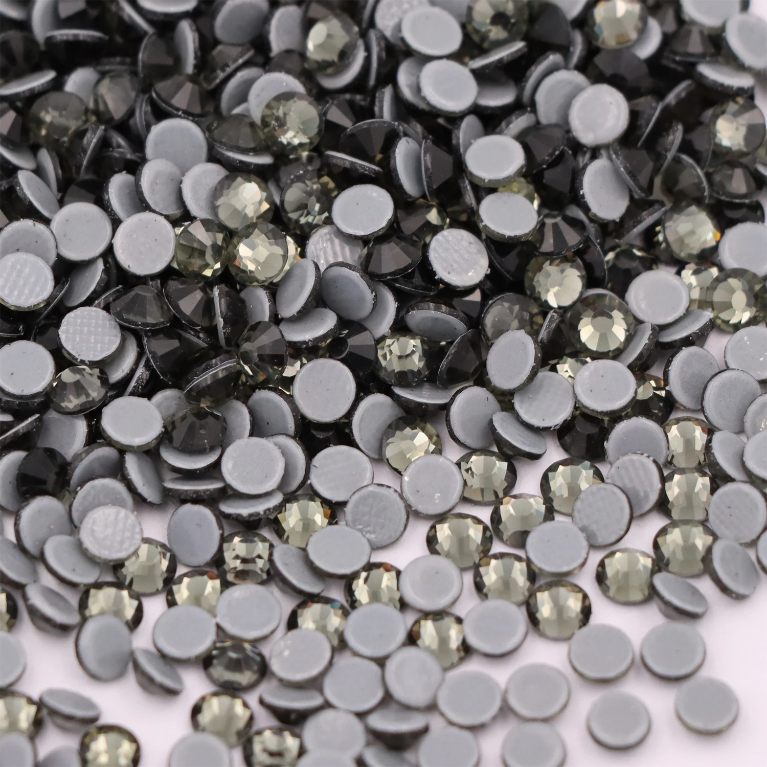 High Quality DMC Black Diamond Iron On Hot Fix Rhinestones Gray Glass Crystals For Clothes Wedding Decoration
High Quality DMC Black Diamond Iron On Hot Fix Rhinestones Gray Glass Crystals For Clothes Wedding Decoration