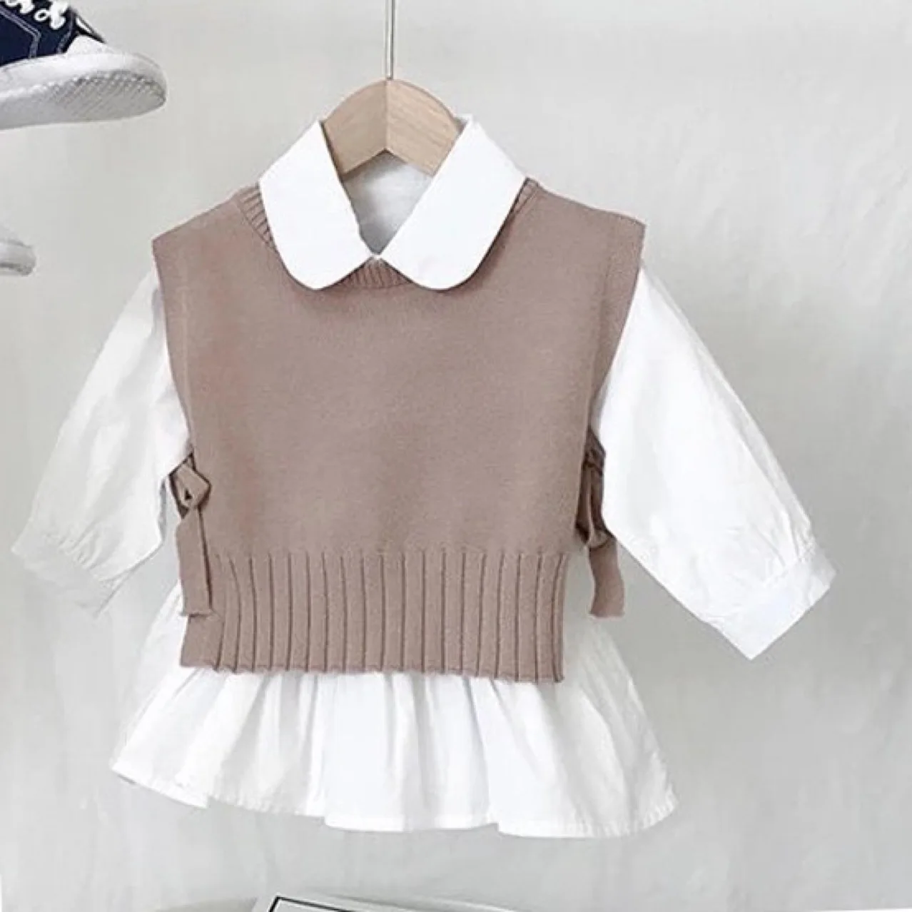 Spring Autumn Baby Girls Sweet Candy Color Knitting Sweater Vest Shirts Clothing Sets Children Korean Blouse Vest Outfits
Spring Autumn Baby Girls Sweet Candy Color Knitting Sweater Vest Shirts Clothing Sets Children Korean Blouse Vest Outfits