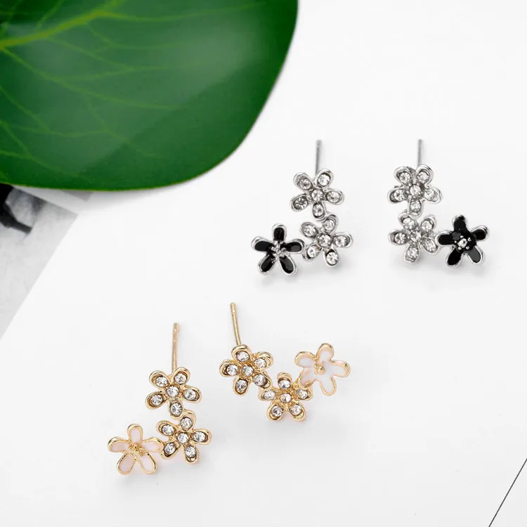 Japanese New Style Gold Plated Cherry Blossoms Stud Earring Charm Women Anti Allergy CZ Crystal Earring for Women Party Jewelry
Japanese New Style Gold Plated Cherry Blossoms Stud Earring Charm Women Anti Allergy CZ Crystal Earring for Women Party Jewelry