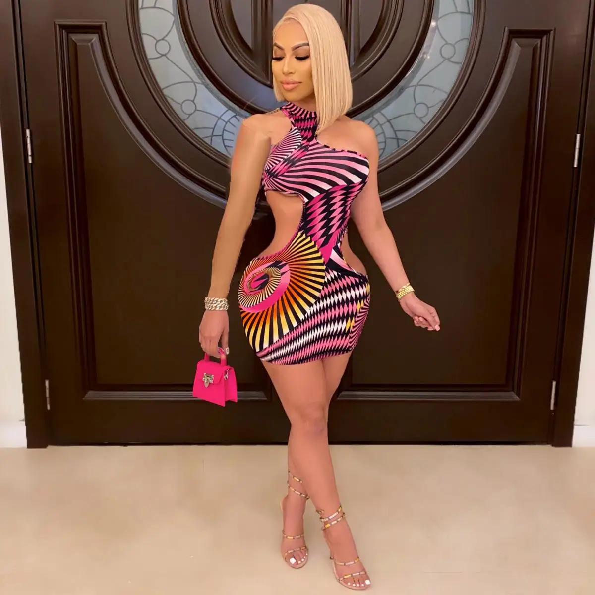 2021 Summer New Women's Sleeveless Irregular Tight Sexy Bag Hip Print Short Beach Skirt Nightclub Women 
2021 Summer New Women's Sleeveless Irregular Tight Sexy Bag Hip Print Short Beach Skirt Nightclub Women