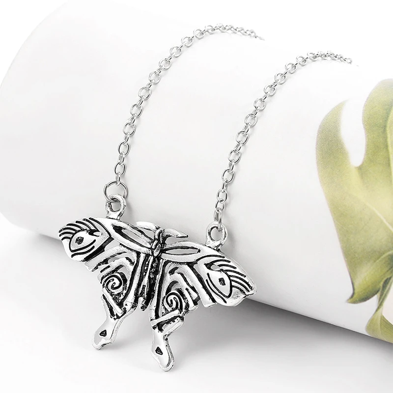 Mamma Mia Silver Plated Butterfly Pendant Yong Donna's Butterfly Necklace Women Costume Cosplay Jewelry Accessories Wholesale
Mamma Mia Silver Plated Butterfly Pendant Yong Donna's Butterfly Necklace Women Costume Cosplay Jewelry Accessories Wholesale