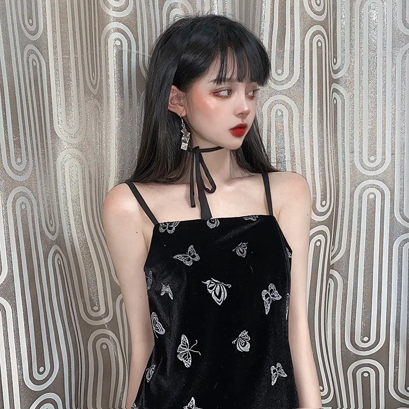 Sexy Sleeveless Butterfly Print V-Neck Spaghetti Strap Bodycon Dress Women Lace Edge Split Summer Mini Dresses Streetwears 2021
Sexy Sleeveless Butterfly Print V-Neck Spaghetti Strap Bodycon Dress Women Lace Edge Split Summer Mini Dresses Streetwears 2021