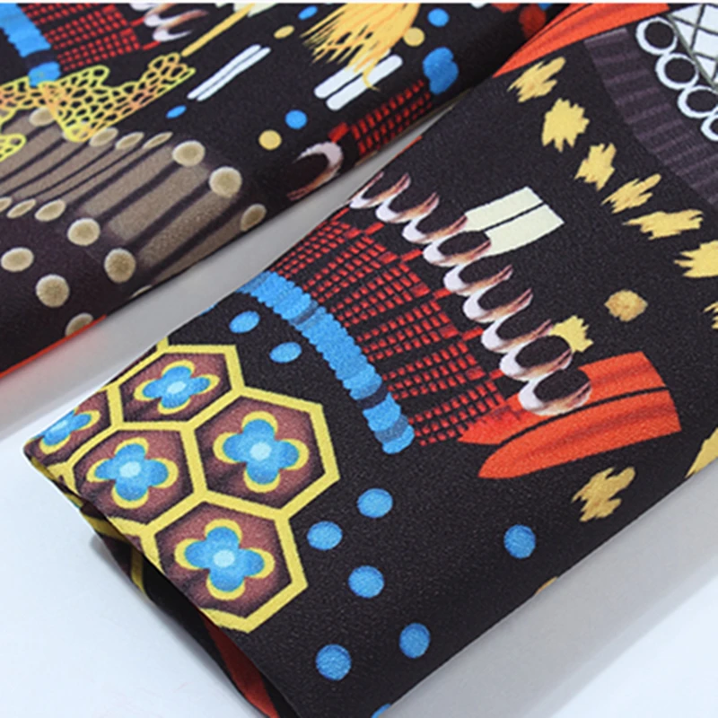 Europe Autumn Spring and and the United States new women's package hip dress 2021 long sleeve retro printing Mini dress
Europe Autumn Spring and and the United States new women's package hip dress 2021 long sleeve retro printing Mini dress