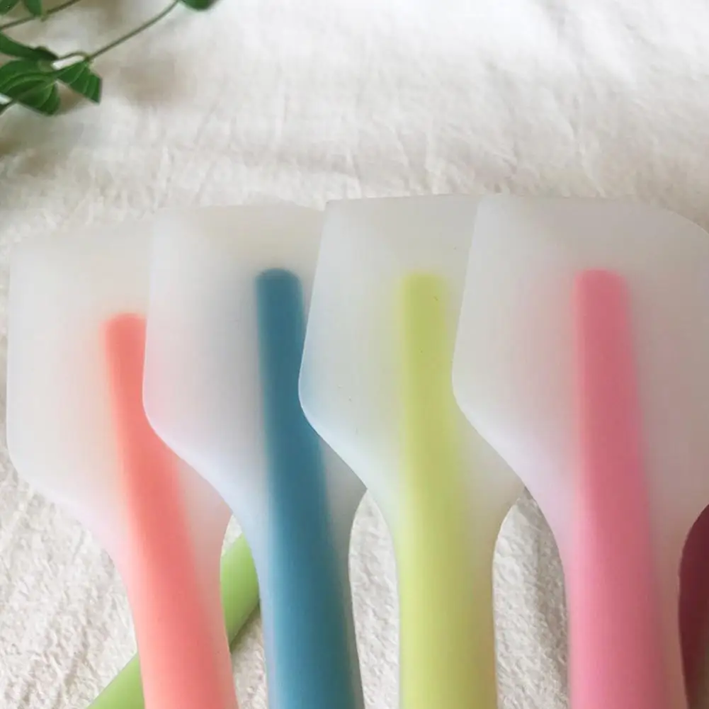Silicone Cream Baking Scraper Non Stick Butter Spatula Smoother Resistant Kitchen Heat Cutter Tools Chocolate Pastry J7S1
Silicone Cream Baking Scraper Non Stick Butter Spatula Smoother Resistant Kitchen Heat Cutter Tools Chocolate Pastry J7S1