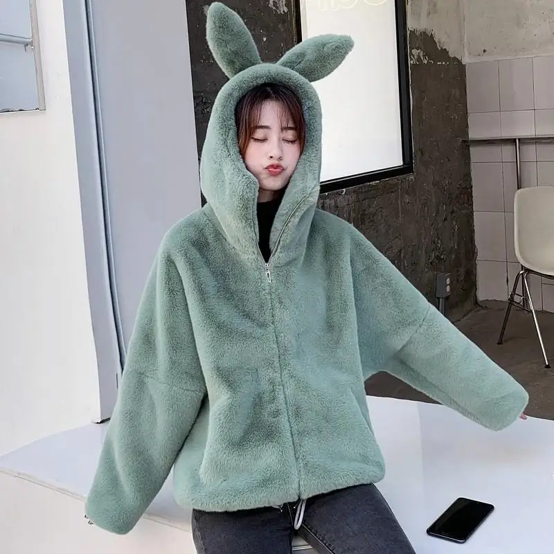 Women 2020 Spring Autumn Thick Warm Faux Fur Coat Female Rabbit Ear Hooded Artificial Fur Coats New Elegant Casual Overcoats R78
Women 2020 Spring Autumn Thick Warm Faux Fur Coat Female Rabbit Ear Hooded Artificial Fur Coats New Elegant Casual Overcoats R78