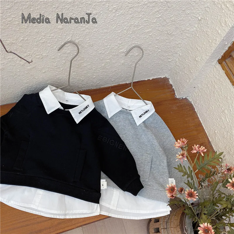 2021 spring autumn new Korean style small and medium-sized boys girls embroidered fake two-piece sweatershirt
2021 spring autumn new Korean style small and medium-sized boys girls embroidered fake two-piece sweatershirt