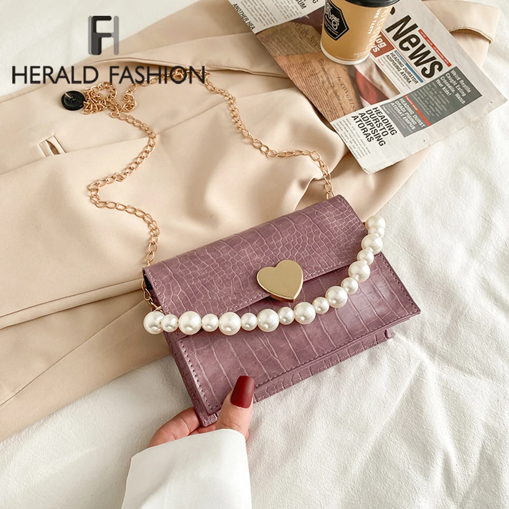 Summer Messenger Bags For Women 2021 Pearl Design Crossbody Shoulder Bag Female Handbags Lady Cute Chain Travel Totes Bag Bolsos
Summer Messenger Bags For Women 2021 Pearl Design Crossbody Shoulder Bag Female Handbags Lady Cute Chain Travel Totes Bag Bolsos