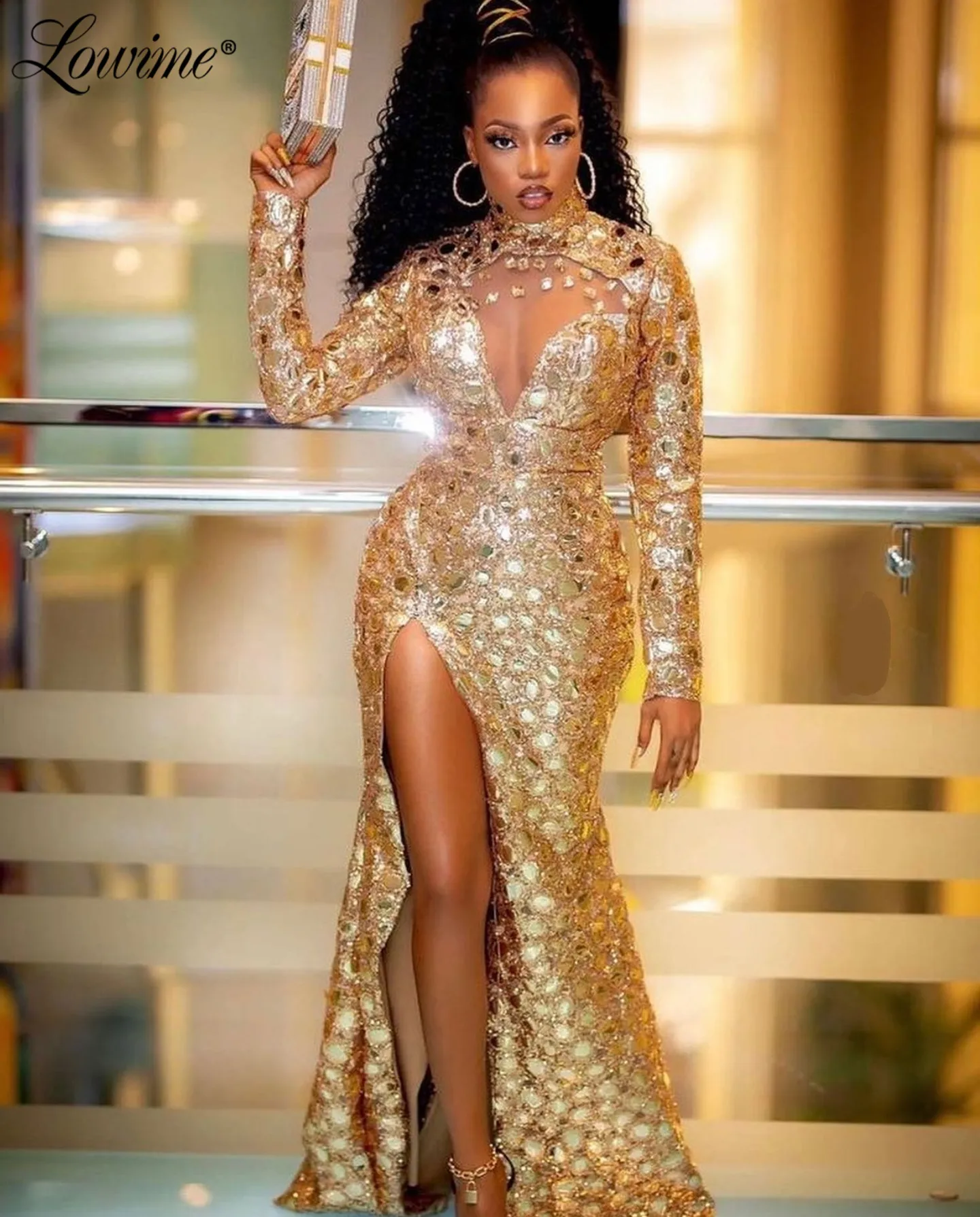 Lowime Gold Great Gatsby Luxury Evening Dresses Long Split Side Crystals Arabic Party Dress Dubai High Neck Plus Size Prom Gowns 
Lowime Gold Great Gatsby Luxury Evening Dresses Long Split Side Crystals Arabic Party Dress Dubai High Neck Plus Size Prom Gowns