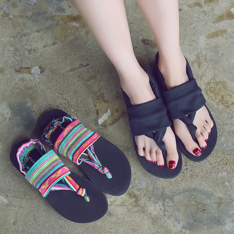 2021 Summer New Casual Flat Women Slipper Bohemia Women Flip Flops thong flip-flops The wind of Rome Beach shoes 
2021 Summer New Casual Flat Women Slipper Bohemia Women Flip Flops thong flip-flops The wind of Rome Beach shoes