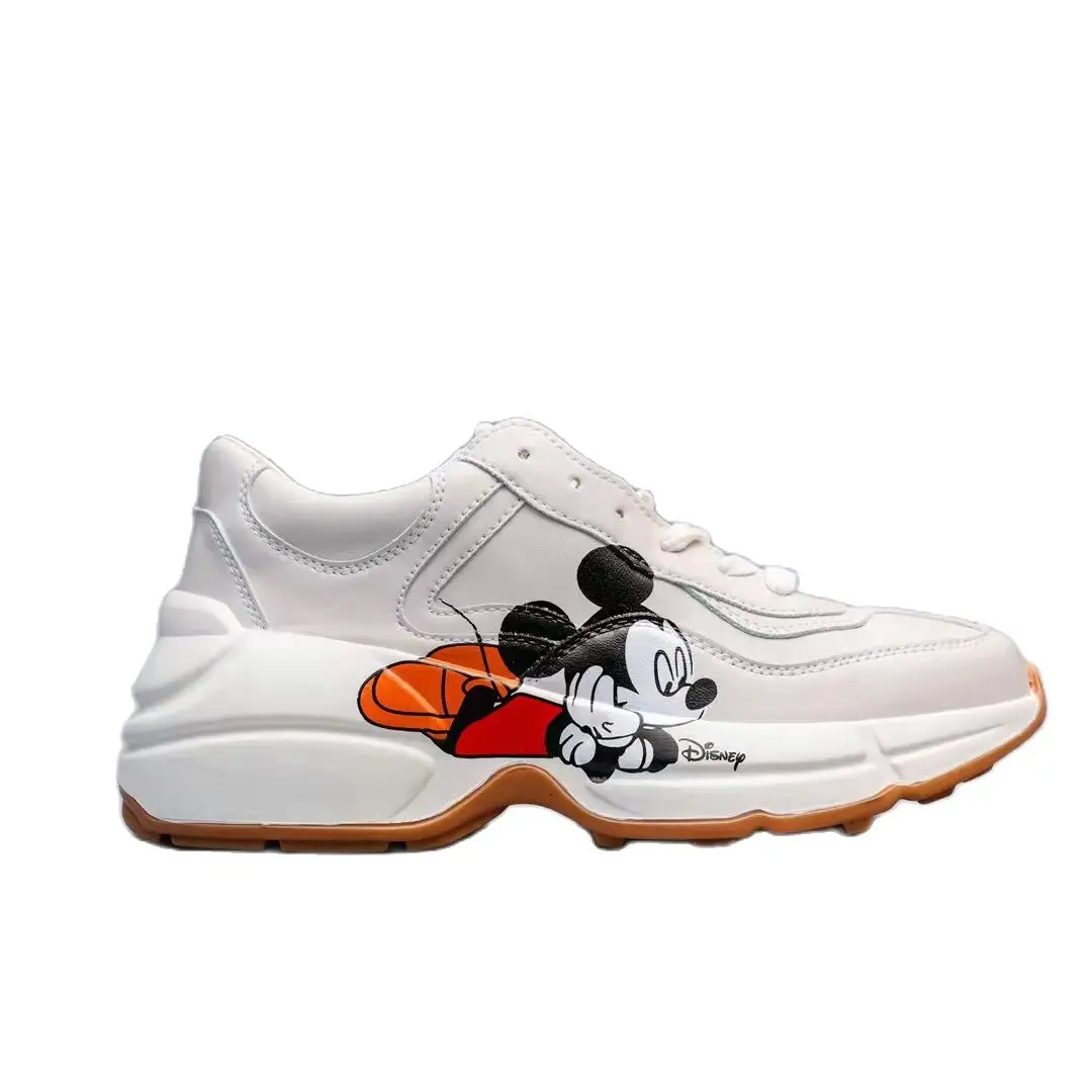 Disney Mickey Mouse Donald Duck joint daddy shoes high-quality men and women sports and leisure running jogging sneaker leather
Disney Mickey Mouse Donald Duck joint daddy shoes high-quality men and women sports and leisure running jogging sneaker leather
