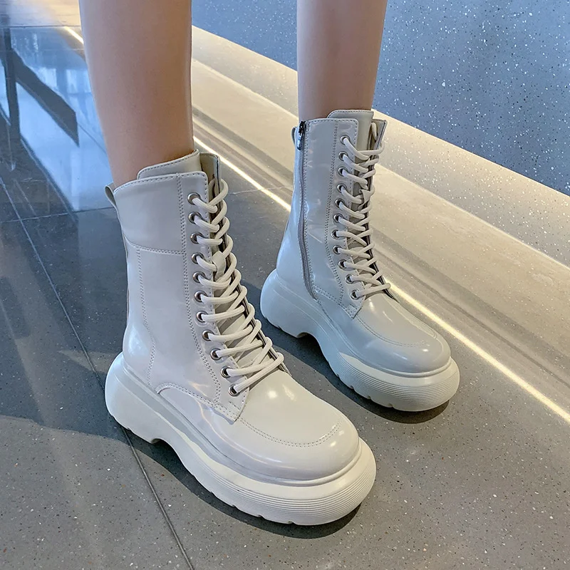 PU Soft Leather Nude Boots Women's British Style Autumn and Winter 2021 New Casual Women's Shoes Short Boots Women's Fashion
PU Soft Leather Nude Boots Women's British Style Autumn and Winter 2021 New Casual Women's Shoes Short Boots Women's Fashion
