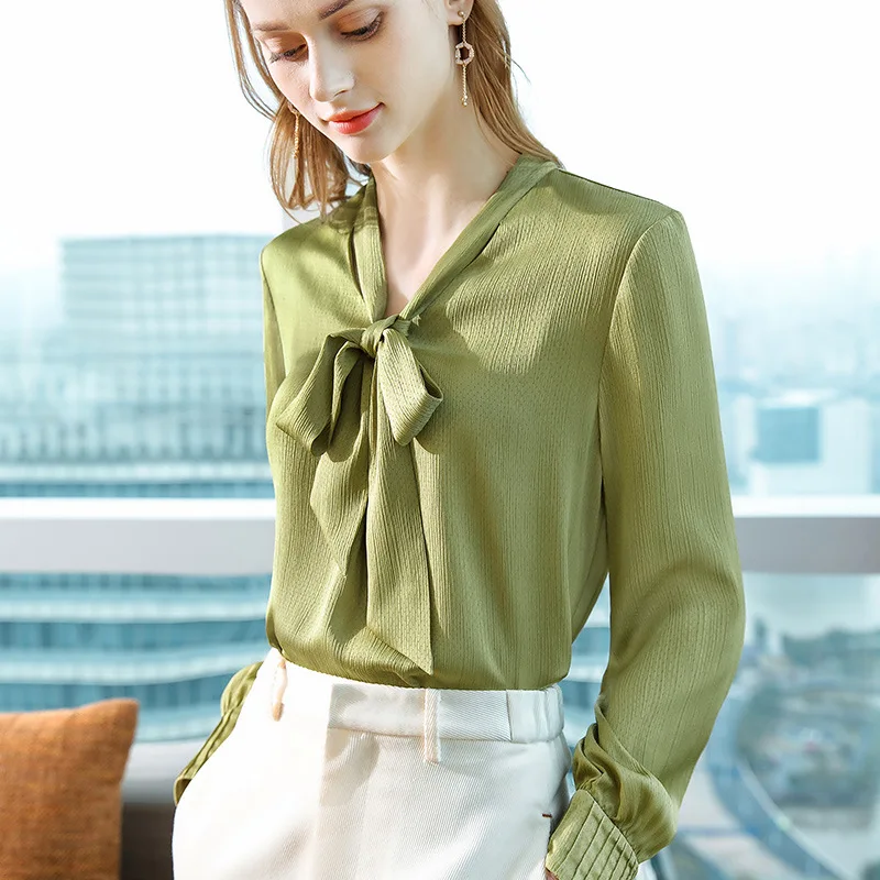 Chiffon shirt women's 2021 early spring new women's clothing temperament V-Neck long sleeve lace up shirt loose Korean belly
Chiffon shirt women's 2021 early spring new women's clothing temperament V-Neck long sleeve lace up shirt loose Korean belly