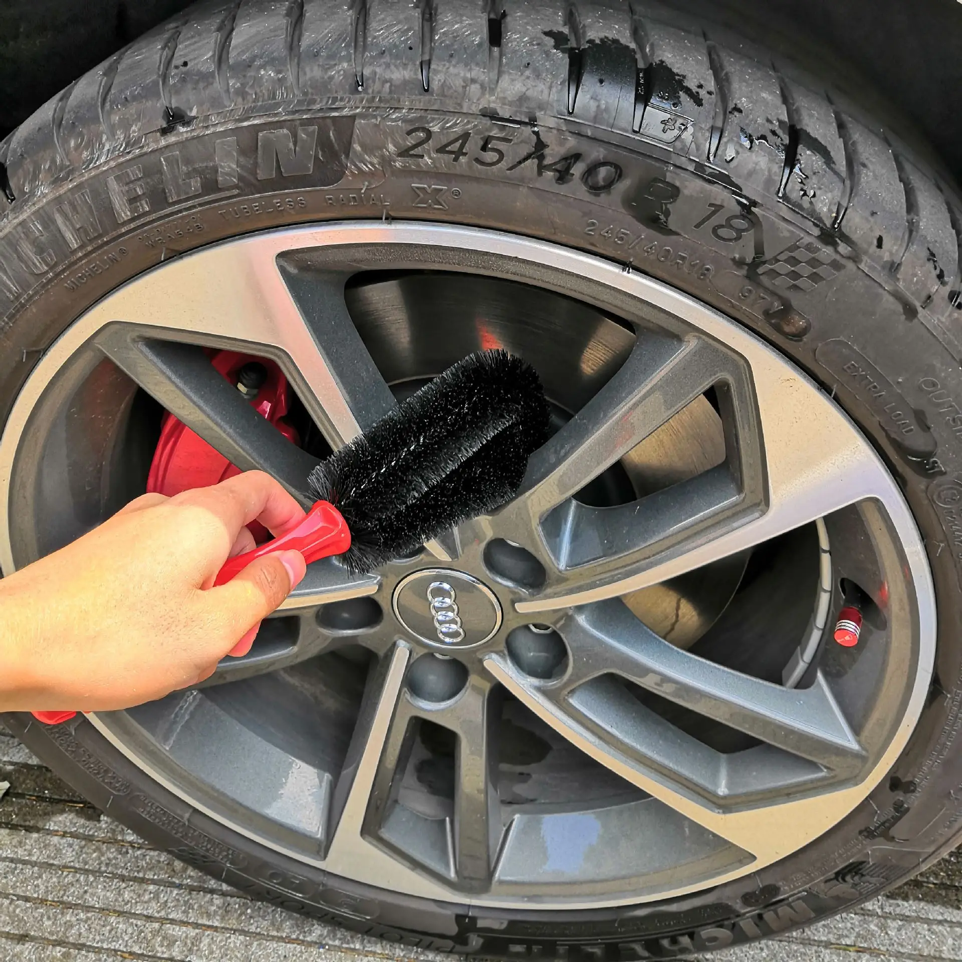 5pcs/Set Car Wash Tool Combination Car Cleaning Gift Portable Bucket Sponge Towel brush car detailing accesorios para auto 
5pcs/Set Car Wash Tool Combination Car Cleaning Gift Portable Bucket Sponge Towel brush car detailing accesorios para auto