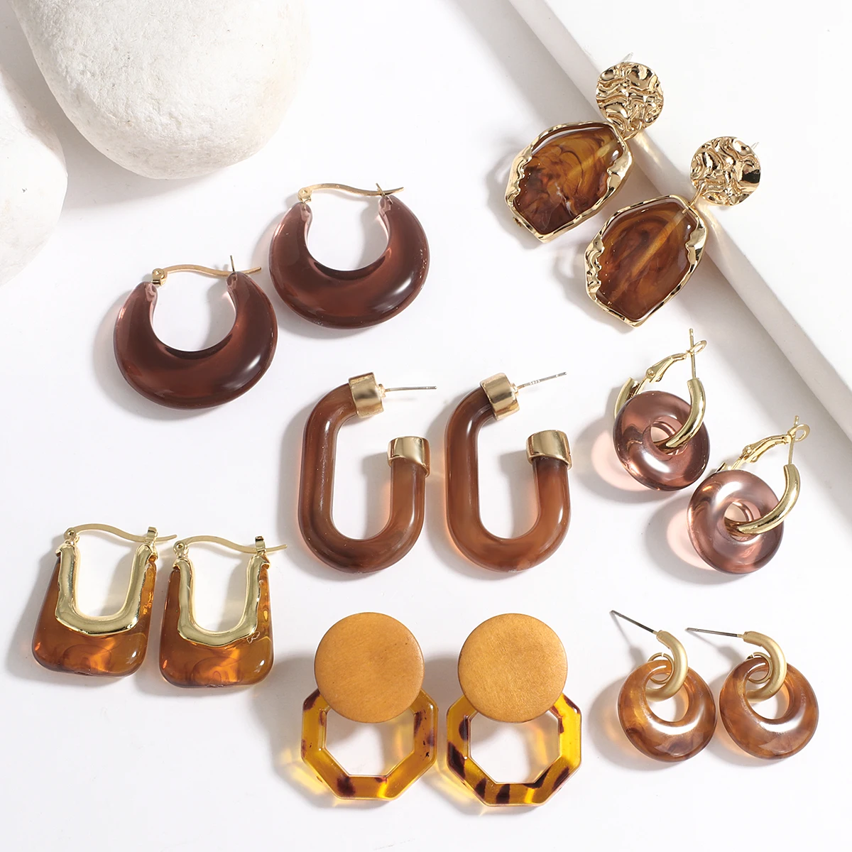 AENSOA New 2022 Winter Retro Brown Acrylic Resin Metal Drop Earrings Geometric Round Square Earrings for Women Daily Jewelry
AENSOA New 2022 Winter Retro Brown Acrylic Resin Metal Drop Earrings Geometric Round Square Earrings for Women Daily Jewelry