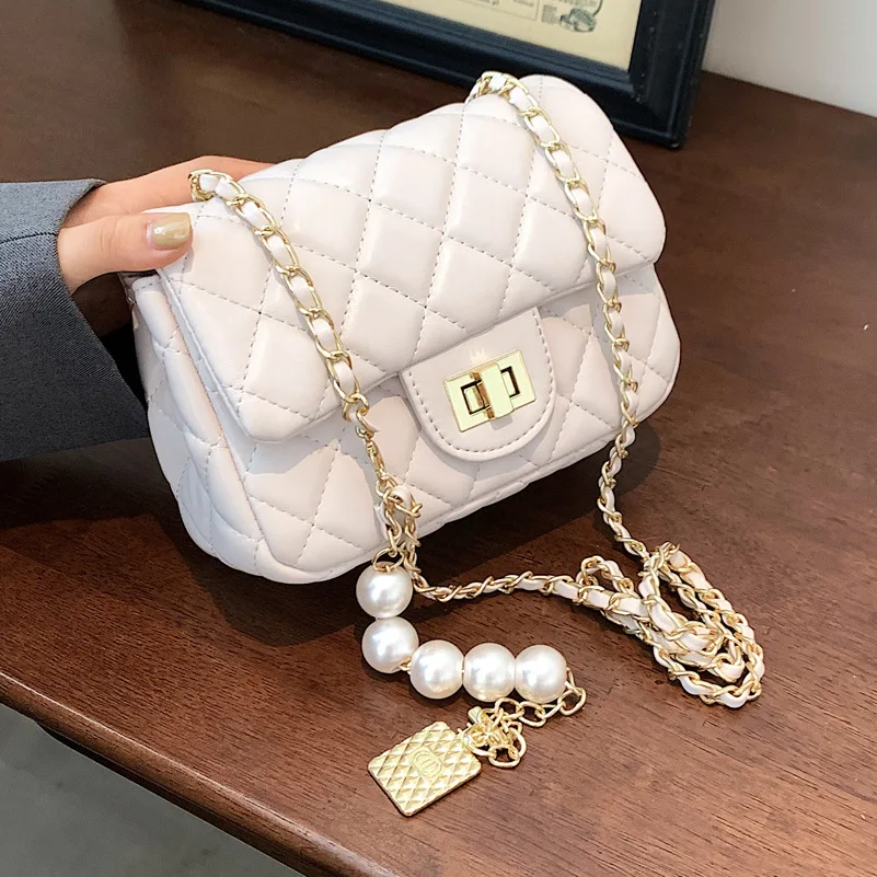 Lingge Chain Bag Female Bag 2021 New Trendy Fashion Ladies All-match Messenger Bag High-quality One-shoulder Small Square Bag
Lingge Chain Bag Female Bag 2021 New Trendy Fashion Ladies All-match Messenger Bag High-quality One-shoulder Small Square Bag