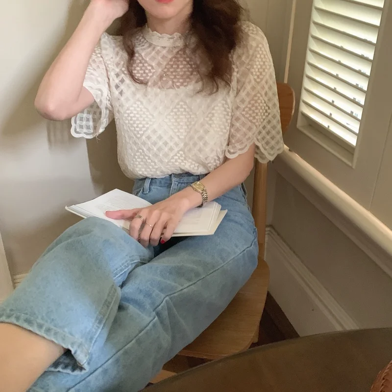 Kimotimo Women Shirts Korean Temperament Elegant Half-high Neck Wavy Lace Tops + Solid Color Vest Set Sweet Blouses
Kimotimo Women Shirts Korean Temperament Elegant Half-high Neck Wavy Lace Tops + Solid Color Vest Set Sweet Blouses