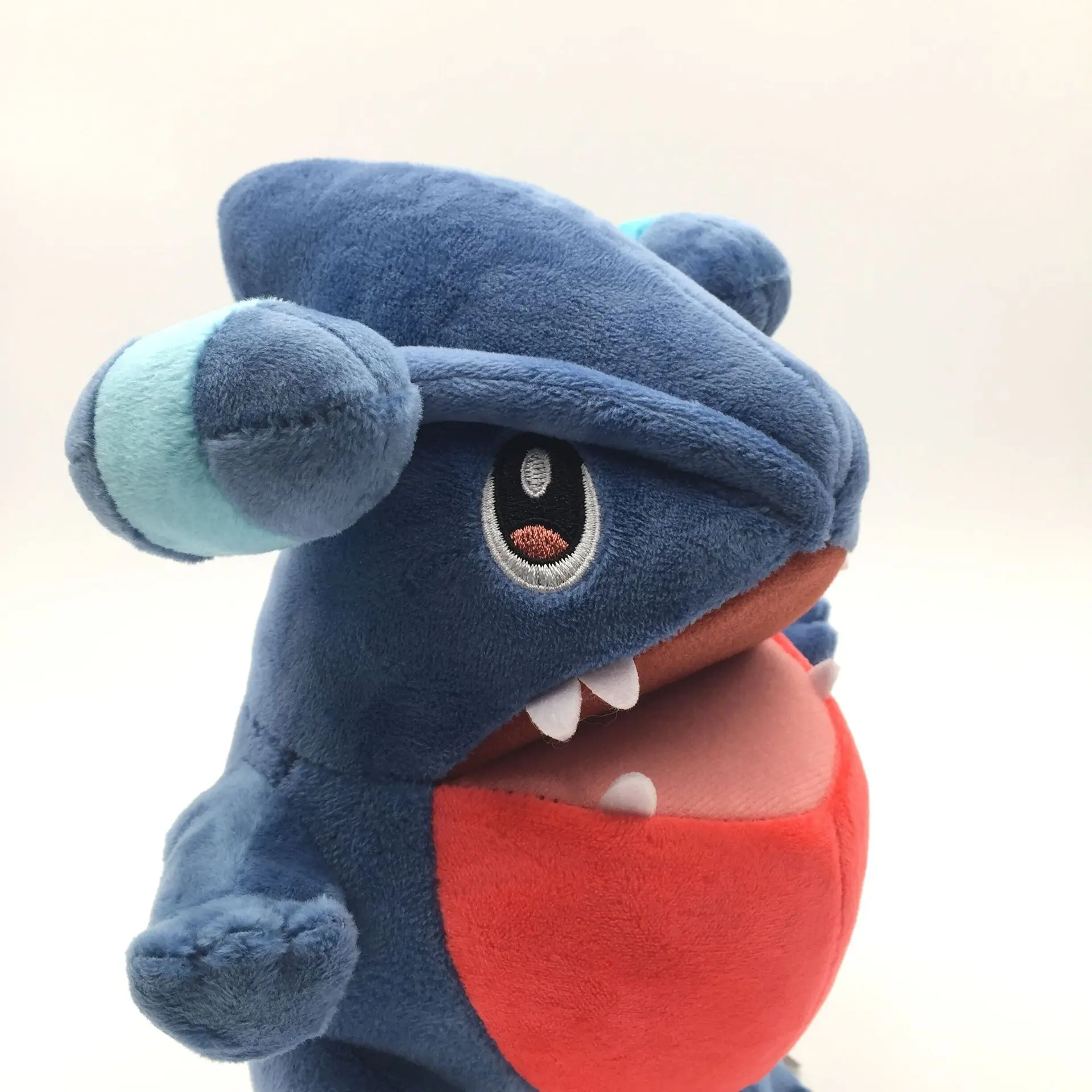 23CM Soft Plush Doll Figure Retail Gible Toys 
23CM Soft Plush Doll Figure Retail Gible Toys