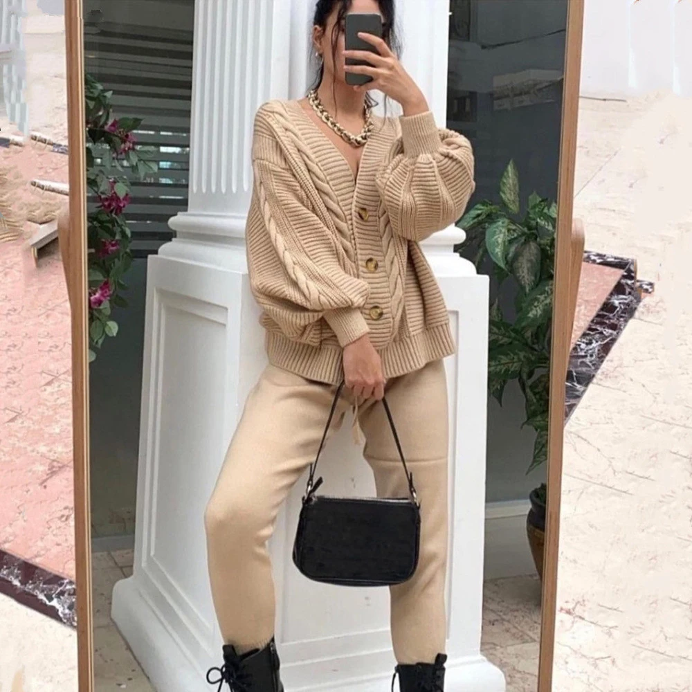 Women Knitting Tracksuit 2pcs Sweater Suit Hemp Flower Vneck Single Breasted Cardigan Pants Lady Winter Sweater Set Autumn
Women Knitting Tracksuit 2pcs Sweater Suit Hemp Flower Vneck Single Breasted Cardigan Pants Lady Winter Sweater Set Autumn