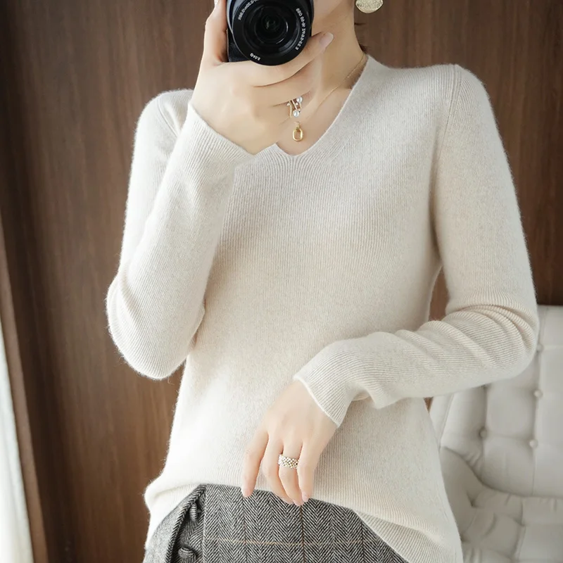 2021 autumn and winter new style V-neck sweater women's slim slimming knit long-sleeved all-match pullover bottoming shirt
2021 autumn and winter new style V-neck sweater women's slim slimming knit long-sleeved all-match pullover bottoming shirt
