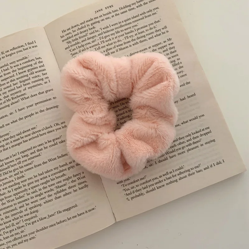 2021 Winter Warm Soft Cute Plush Scrunchie Women Girls Elastic Hair Rubber Bands Accessories Tie Hair Ring Rope Holder Headdress 
2021 Winter Warm Soft Cute Plush Scrunchie Women Girls Elastic Hair Rubber Bands Accessories Tie Hair Ring Rope Holder Headdress