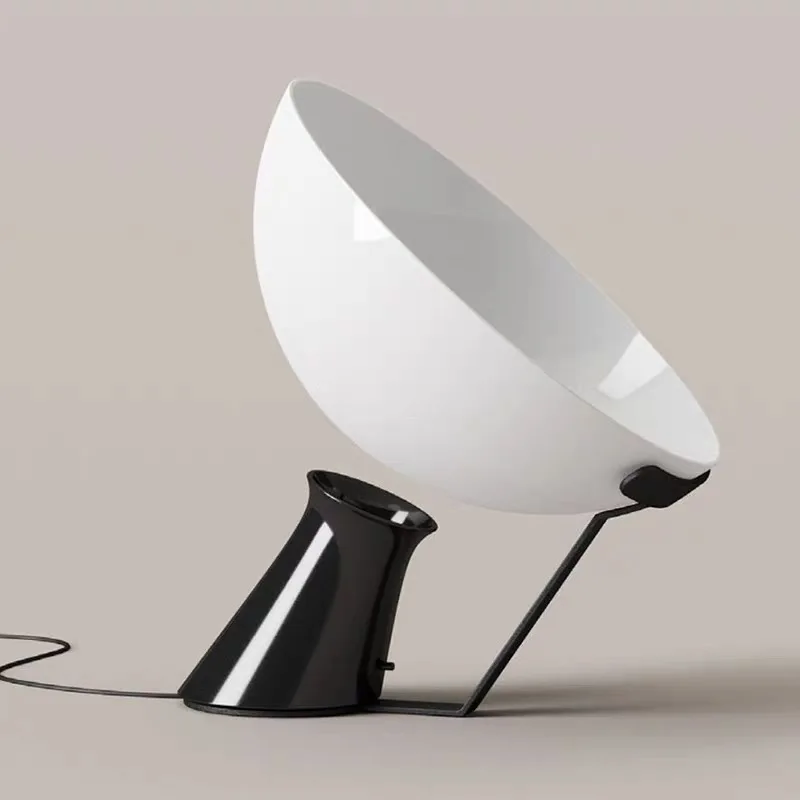 Modern Minimalism Table Lamps Nordic Designer Creative Desk Light Bedroom Bedside Lamp Living Room Decoration Led Light Fixtures
Modern Minimalism Table Lamps Nordic Designer Creative Desk Light Bedroom Bedside Lamp Living Room Decoration Led Light Fixtures